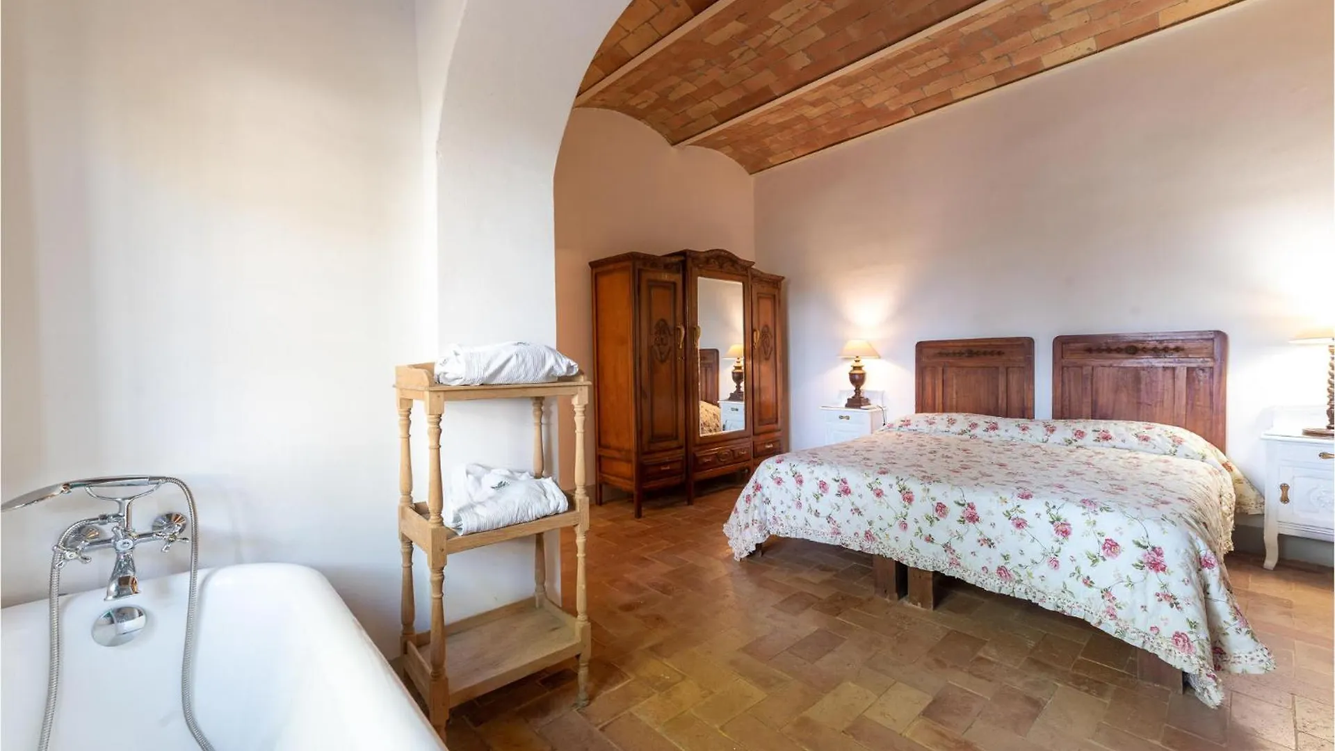 Holiday home Tenuta San Crescenzio Magliano in Toscana