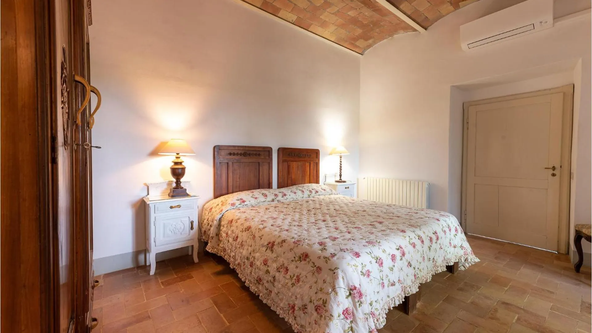 Holiday home Tenuta San Crescenzio Magliano in Toscana